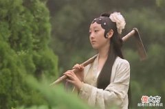 【爱历史】演不了别尬演!10版黛玉葬花,有人神还原,有人好似老太太在锄地