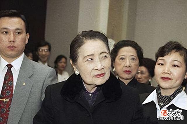 【爱历史】蒋介石孙女蒋孝章:才貌双全,嫁给俞扬,晚年蜗居60平破屋