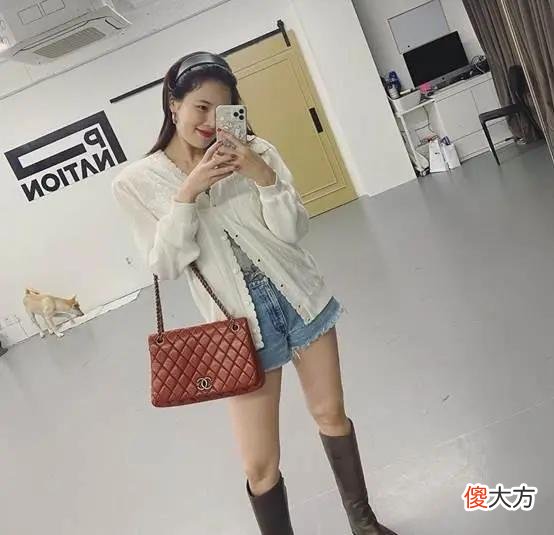 【就爱时尚】夏日女明星发箍怎么戴发箍会显脸小，钟楚曦教科书式告诉你