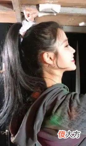 【就爱时尚】被宠爱过的“大肠发圈”火到爆！少女感利器