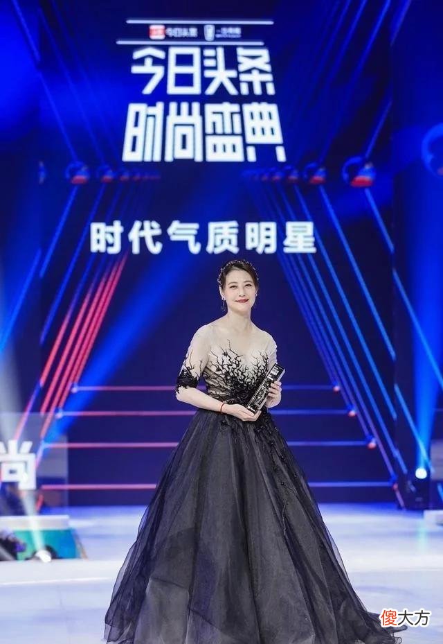 【时尚一点】20位“冻龄女神”生图大合集！真假冻龄一目了然，谁在用妆容骗人
