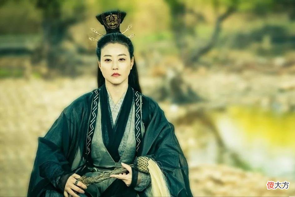 【时尚一点】20位“冻龄女神”生图大合集！真假冻龄一目了然，谁在用妆容骗人