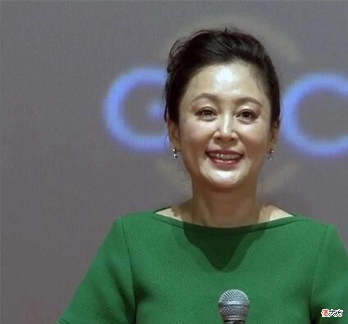 【时尚一点】20位“冻龄女神”生图大合集！真假冻龄一目了然，谁在用妆容骗人