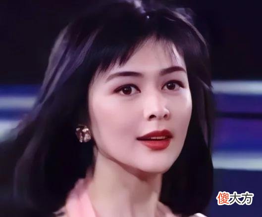 【时尚一点】20位“冻龄女神”生图大合集!真假冻龄一目了然,谁在用妆容骗人