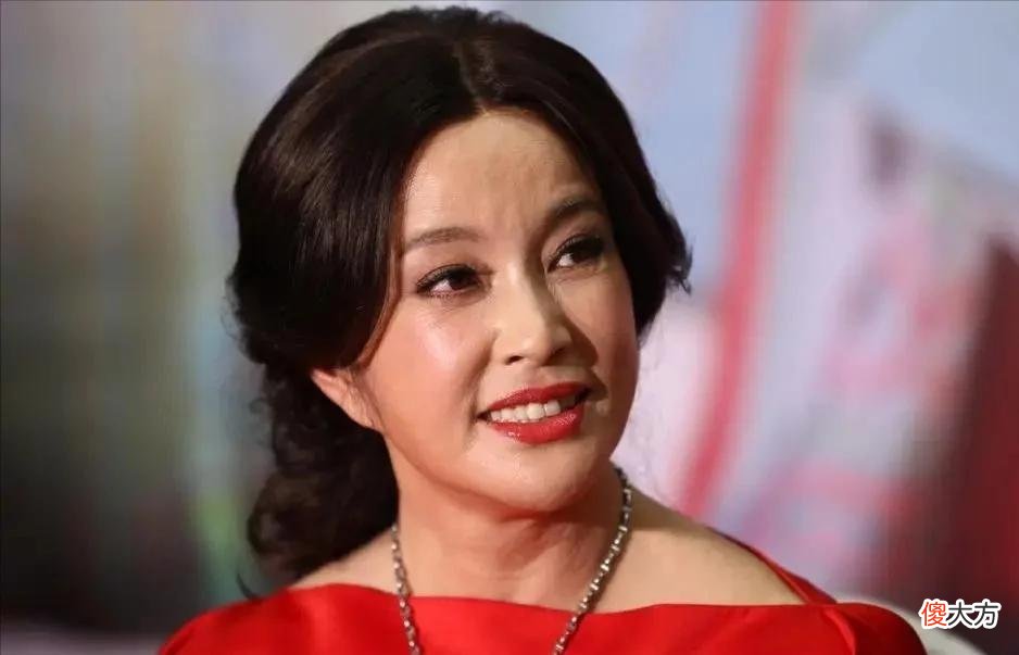 【时尚一点】20位“冻龄女神”生图大合集!真假冻龄一目了然,谁在用妆容骗人