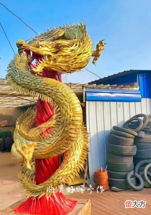 【星座控】山东小伙用500条旧轮胎，巧变“12生肖兽首”，太厉害了