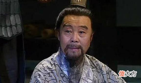 【历史故事】他4岁能让梨，3件事闻名天下，却有一1个毛病 曹操：杀了吧