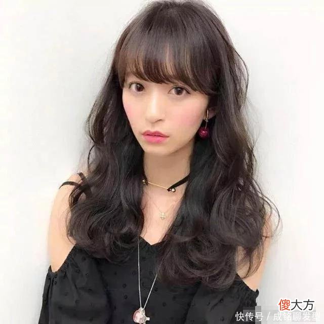 【时尚一点】50岁的女人头发太多,适合什么发型?9款清爽减龄的发型,超好看