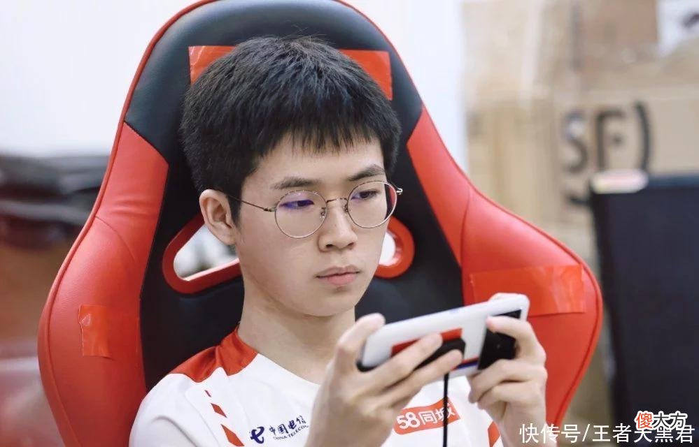 【游戏迷】AG久诚又领跑输出榜，九尾清融都在身后，输出高真的代表打得好？