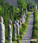 【历史故事】武则天的墓为何40万人挖不动？千年来无人敢盗，我们要感谢一个