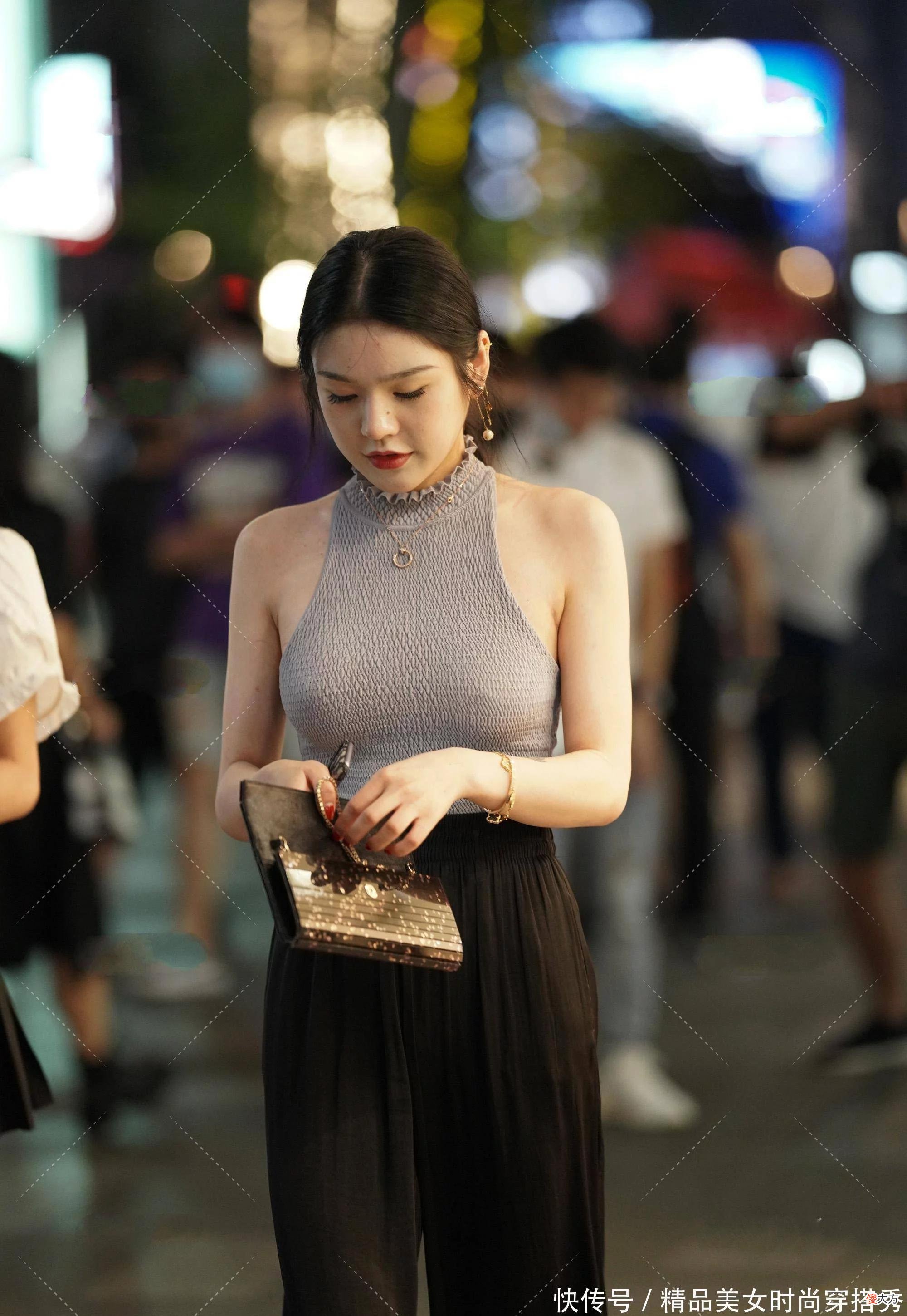 【就爱时尚】小个子报纸型身材这样穿,时尚窈窕,更有曲线美