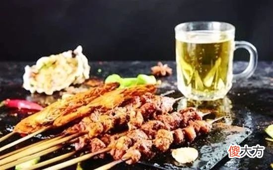 一杯速溶咖啡的功夫,给你接近一顿正餐的能量和营养价值