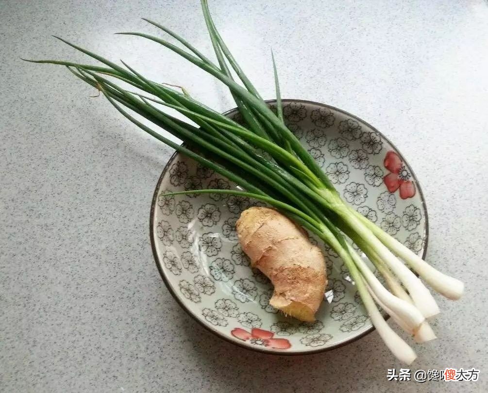 不管炖什么骨头汤 骨头汤可放啥一起炖