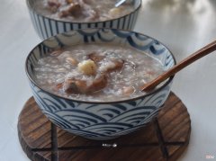 夏天多加薏米莲子祛湿健脾 莲子加薏米能祛湿吗