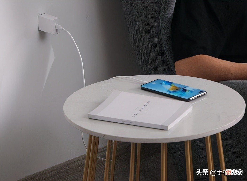 打雷时手机可以充电吗 打雷的时候 手机可以充电吗
