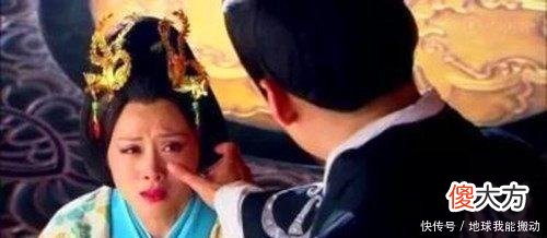 【历史故事】此女满身是谜, 出殡时香飘十里, 老公怀疑身份, 打开棺材傻了!