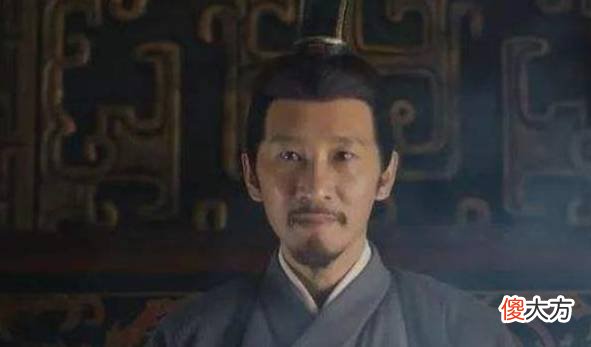 【历史故事】刘备兵力远不如曹操，为何未被吞并？皆因手下这些谋士