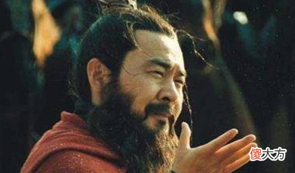 【历史故事】刘备兵力远不如曹操，为何未被吞并？皆因手下这些谋士