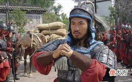 【历史故事】朱元璋封小舅子做官,小舅子却跪地上痛哭拒绝:只求每天喝酒就行