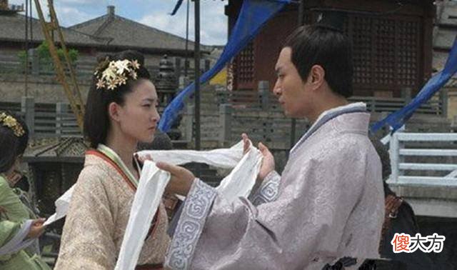 【爱历史】皇帝赐死为什么大家都乖乖自尽？其实，有人逃过赐死，成功活命了