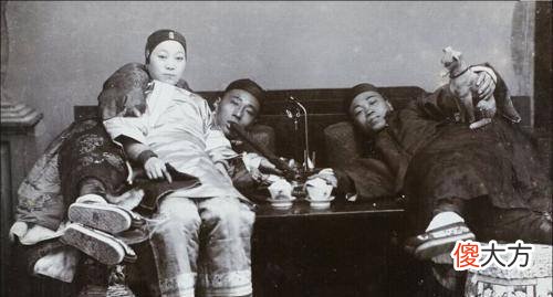 【爱历史】清朝八旗子弟有多狂？百姓不敢惹官府不愿管，连皇帝都无可奈何
