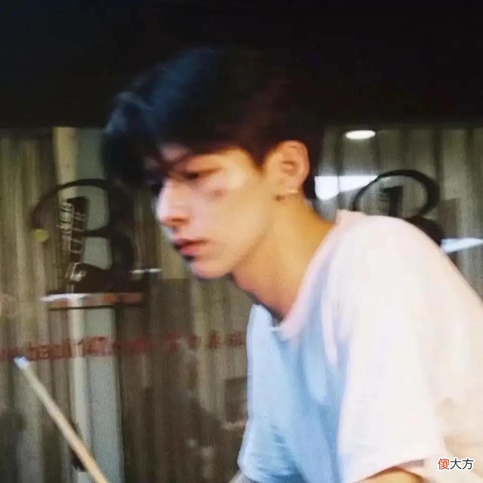 火爆上万大学生朋友圈的头像 火爆朋友圈的唯美头像