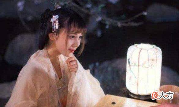 【爱历史】才女刁难和尚，出上联“面对面吃面”，和尚的下联让才女羞涩不已