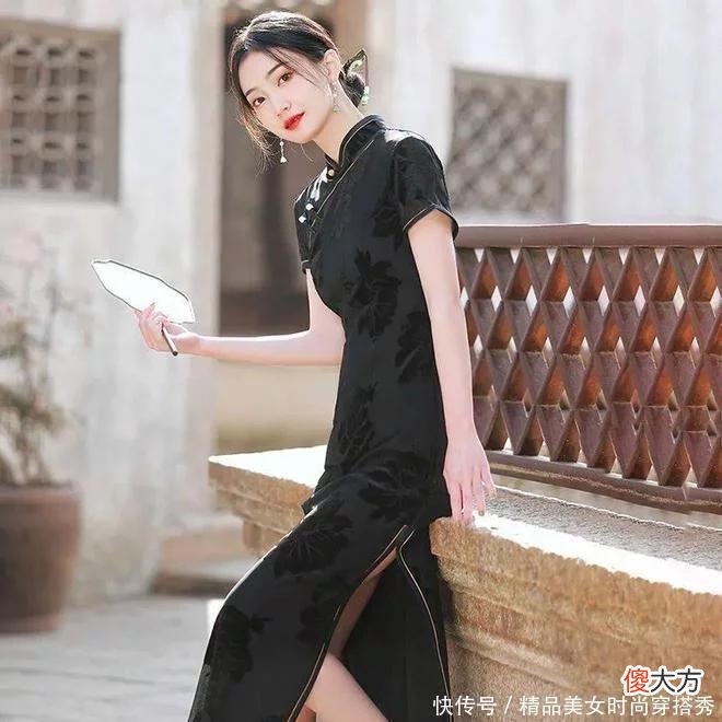 【十二星座】你是什么星座?你知道什么颜色的旗袍最适合你吗?我们是不是这样