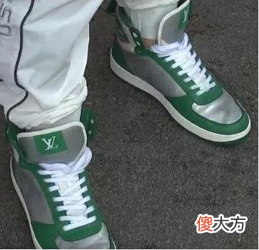 【时尚一点】杭州一男子购买“路易威登”休闲鞋，穿一天就掉色染绿脚趾，店员称可退货