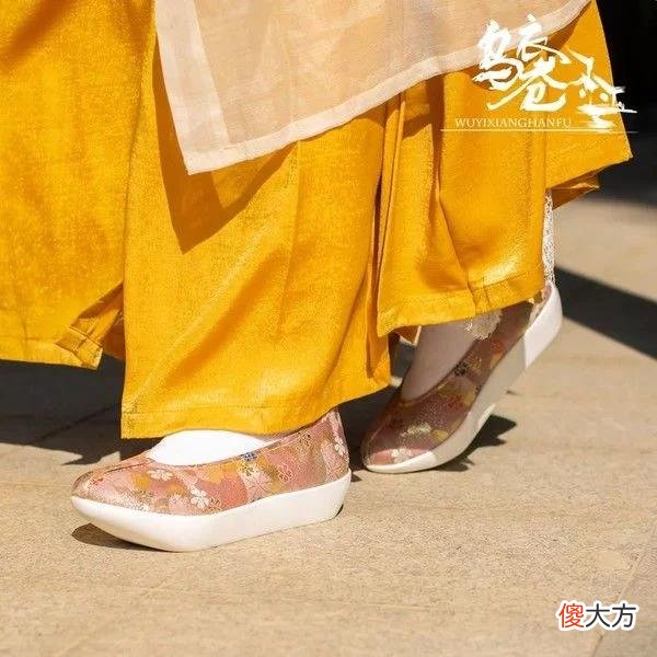 【时尚一点】汉服配球鞋，真的很吃藕吗？三款足衣让同袍再也不破防！
