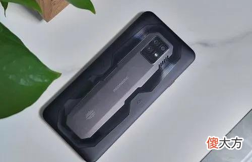 旗舰游戏手机性能大乱斗 手机上的大乱斗游戏