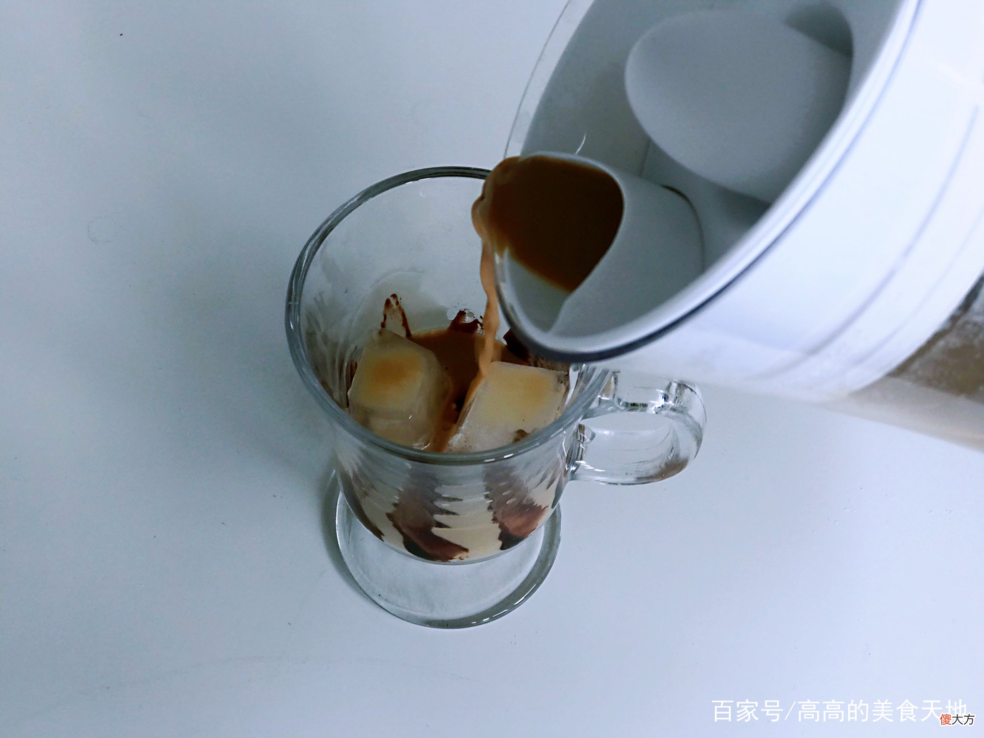 奶茶怎么做才浓稠丝滑 奶茶怎么做更丝滑