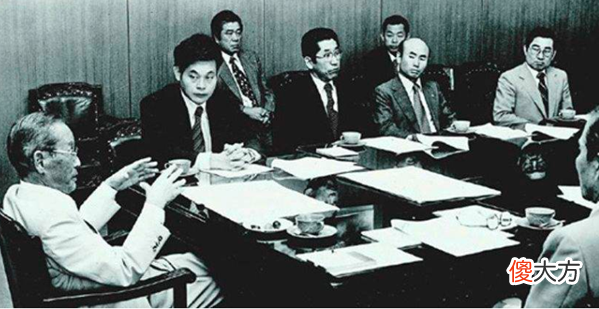 韩国总统请六大财阀掌门人吃饭 韩国财阀与总统