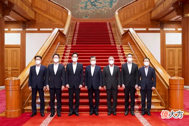 韩国总统请六大财阀掌门人吃饭 韩国财阀与总统