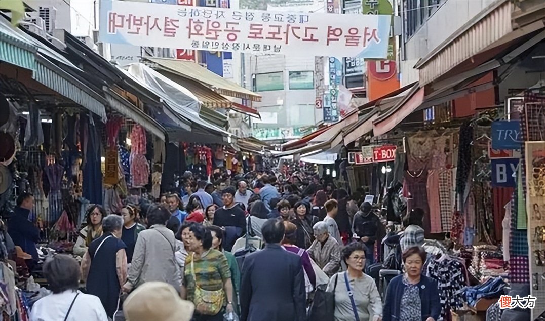 韩国“地下总统”李健熙，十大财阀的幕后主宰者，就连犯罪都赦免