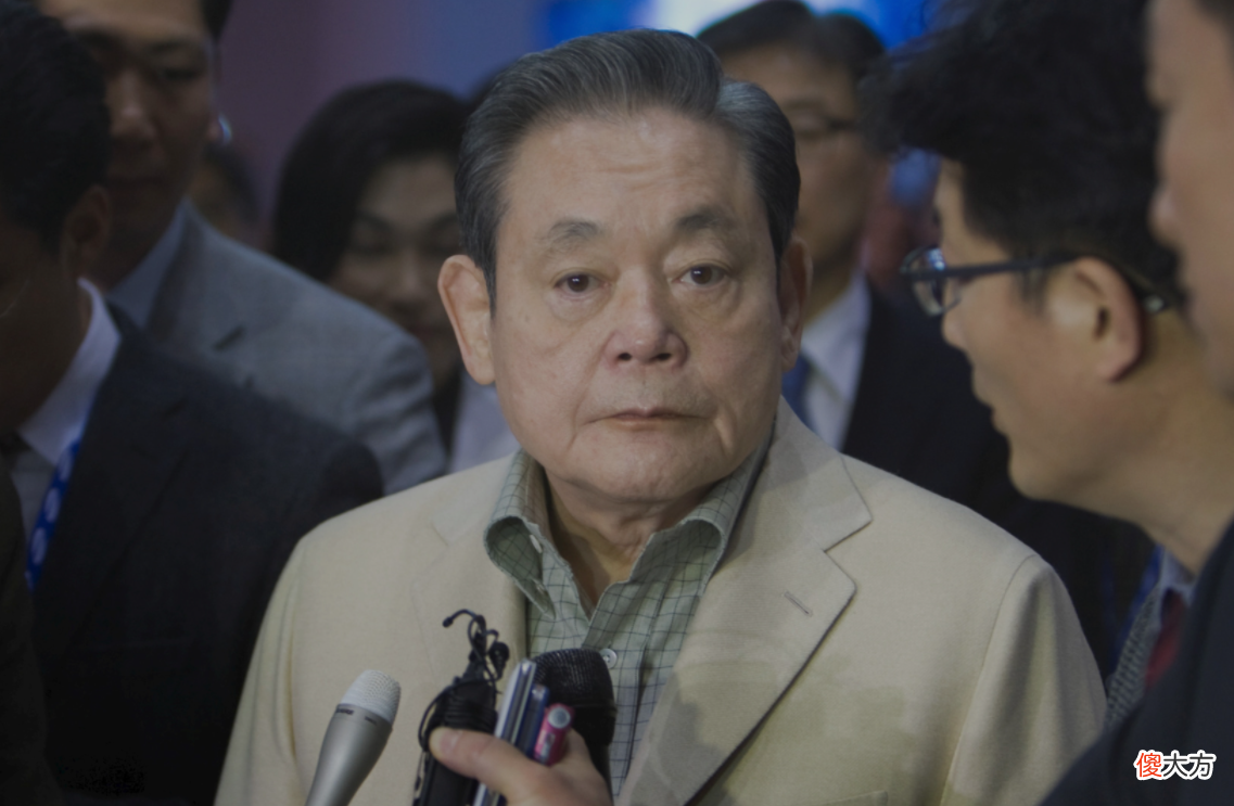 韩国“地下总统”李健熙，十大财阀的幕后主宰者，就连犯罪都赦免