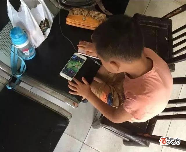 浅谈沉迷网络游戏对青少年的影响 谈谈沉迷网络游戏对青少年的危害