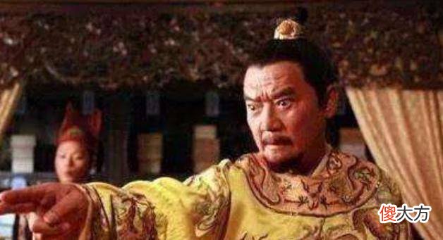 【历史故事】朱元璋建立明朝后，对贪官到底有多狠？