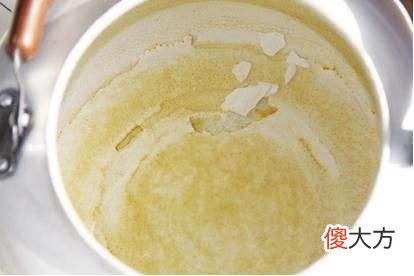 水中有水垢是怎么回事 水里有水垢是怎么回事