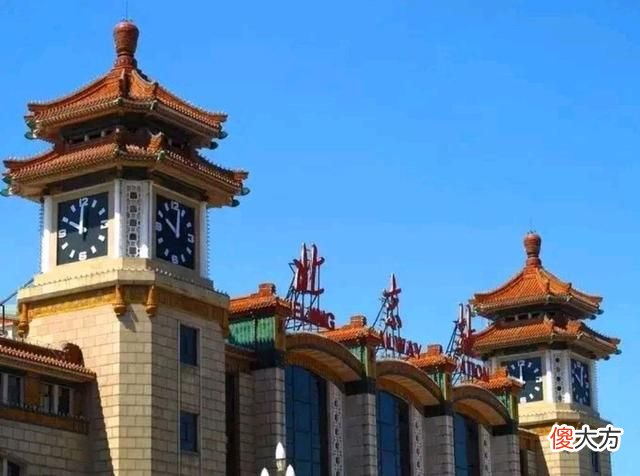 【历史故事】北京街头毛主席的书法杰作，每一幅都是精品，给人以书法之美