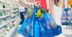 科学家发现一种吃塑料的毛毛虫 毛毛虫塑料颗粒