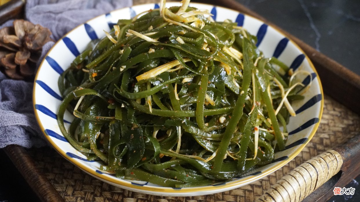 海带丝脆爽入味口感好 吃起来脆脆的海带