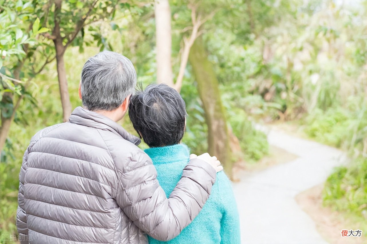“凭啥养老靠自己，我孩子不是吃土长大的”大爷一番阔论有点道理