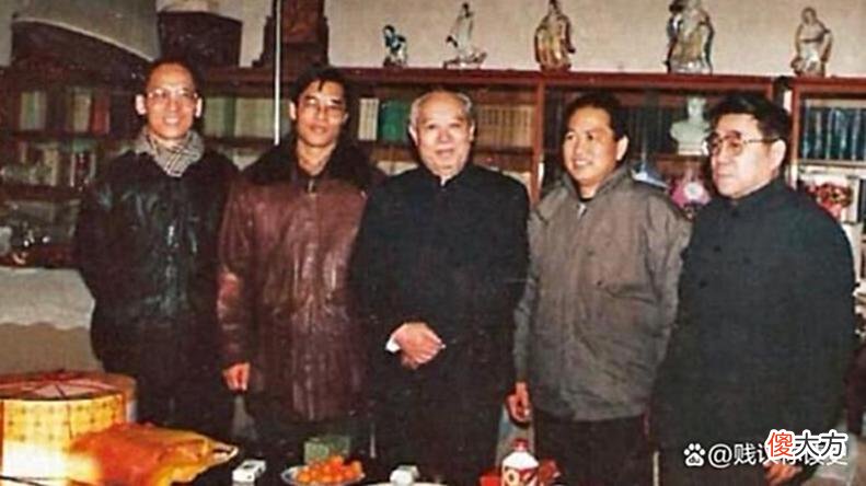 【历史故事】关锋之女关成华，私人访谈阎长贵：当秘书这事