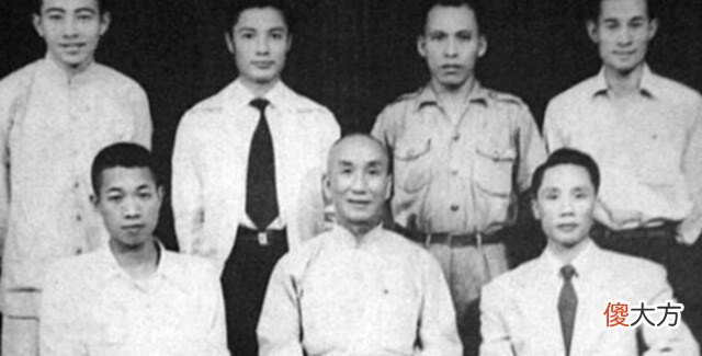 【爱历史】真实的叶问:身材矮小爱抽大烟,常年流连烟花之地,未与日寇打擂