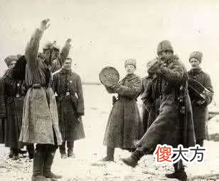 【历史故事】日本为什么会这么怕苏联？专家：你看他如何对待60万俘虏就知道了