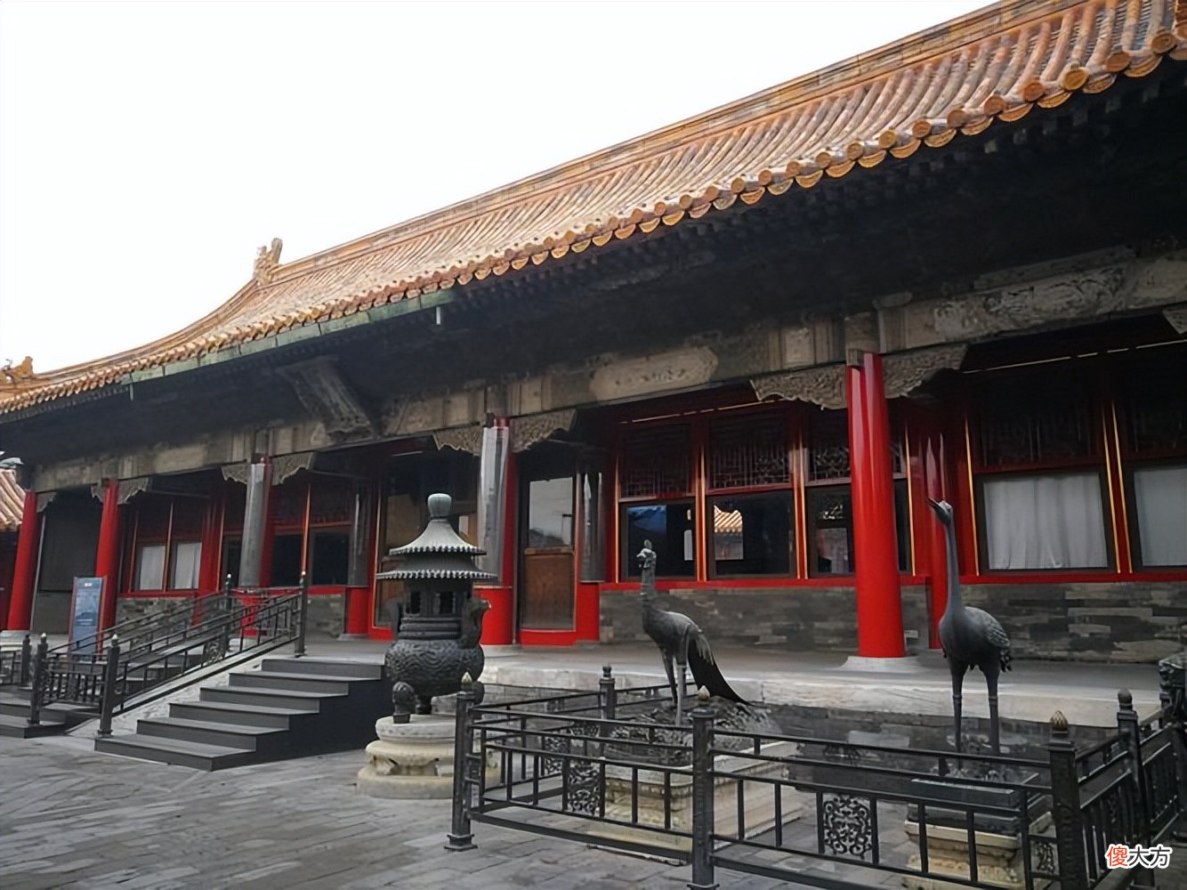 【爱历史】乾隆的继后，乌拉那拉皇后，历史上真的失宠了吗？为什么？