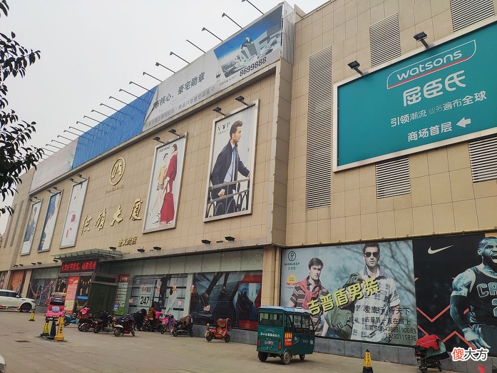 同样是县城购物中心，月销2万和100万的专柜，差距在哪？