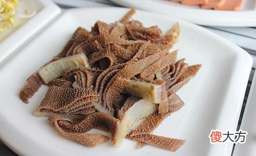 请问你吃的是这个牛肚 牛肚 是什么