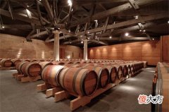 雷司令酒标解读 雷司令酒标设计解读